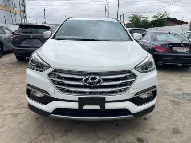 Hyundai Santa Fe SE AWD 2017 White