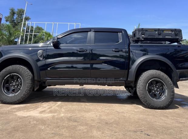 Ford Ranger Raptor 4WD SuperCrew 5' Box 2025 Black