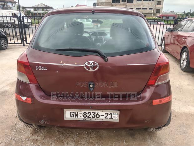 Toyota Vitz 1.0 FWD 5dr 2010 Brown