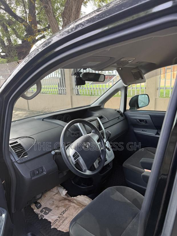 Toyota Voxy 2012 Black