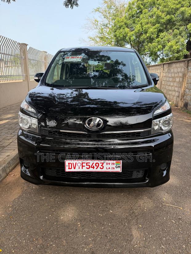 Toyota Voxy 2012 Black