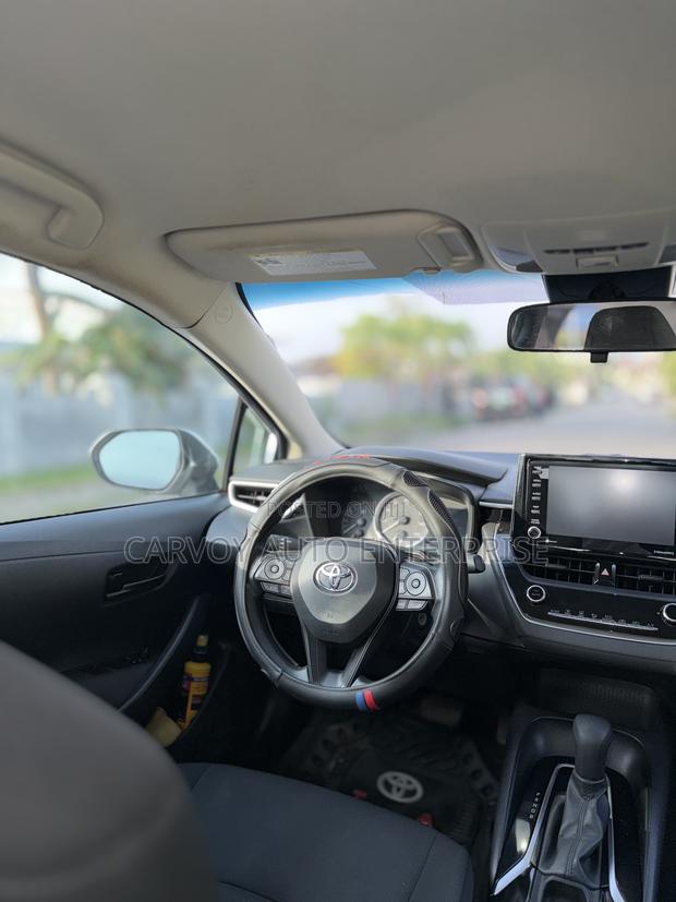 Toyota Corolla LE 2022 White