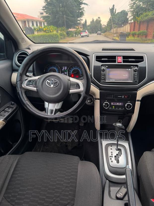 Toyota Rush 1.5 AWD 2018 Black