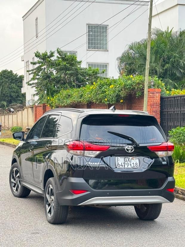 Toyota Rush 1.5 AWD 2018 Black