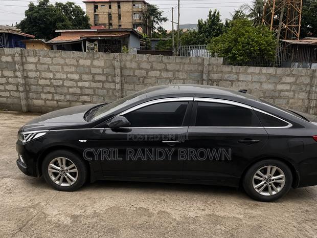 Hyundai Sonata Sport 2.0T Sedan FWD (2.0L 4cyl 6A) 2017 Black