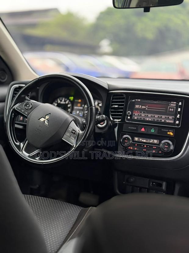 Mitsubishi Outlander 2018