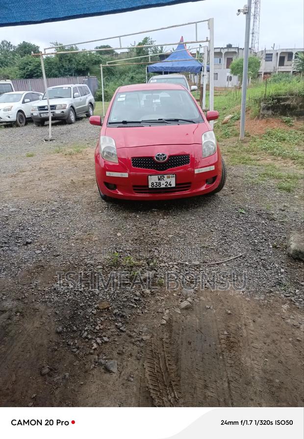 Toyota Yaris 2010 Red