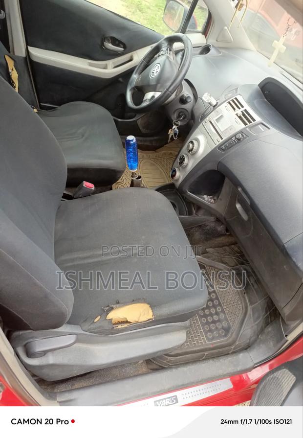 Toyota Yaris 2010 Red