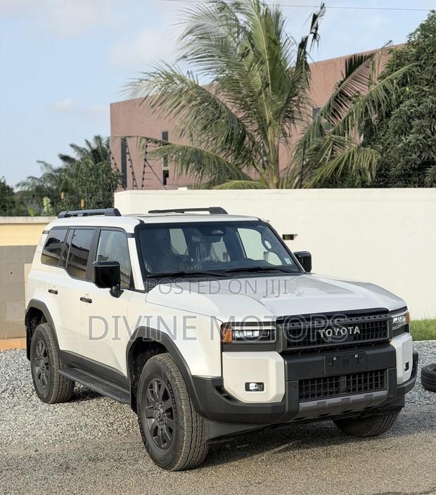 Toyota Land Cruiser First Edition 2026 White
