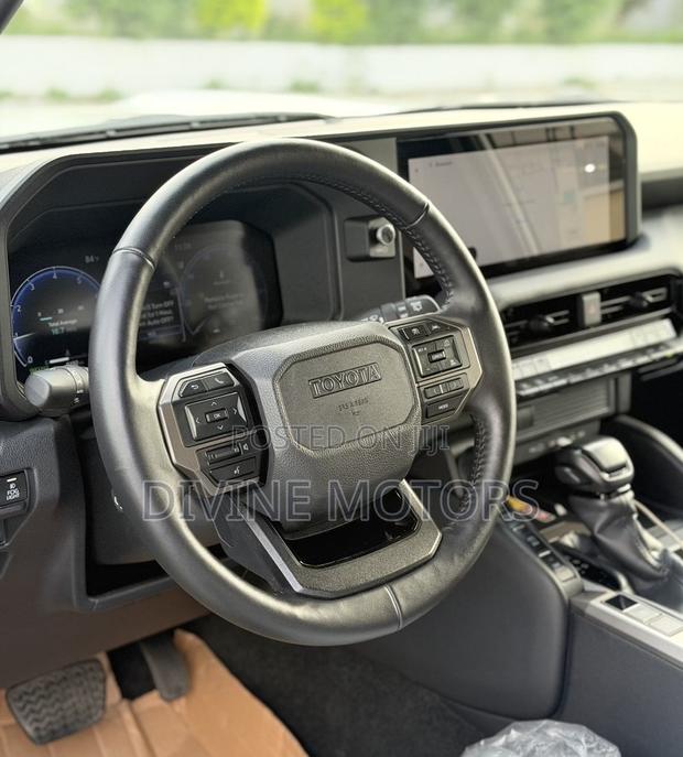 Toyota Land Cruiser First Edition 2026 White