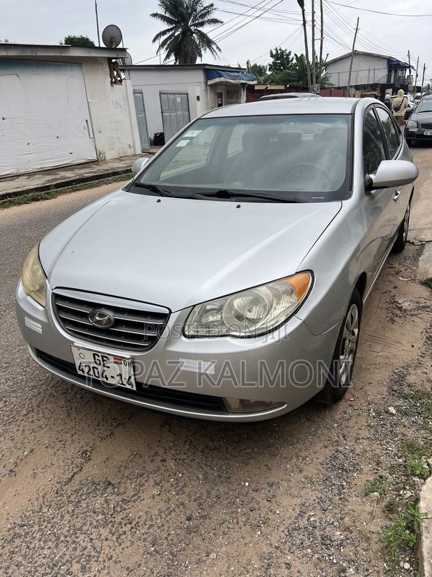 Hyundai Elantra 2009 Silver