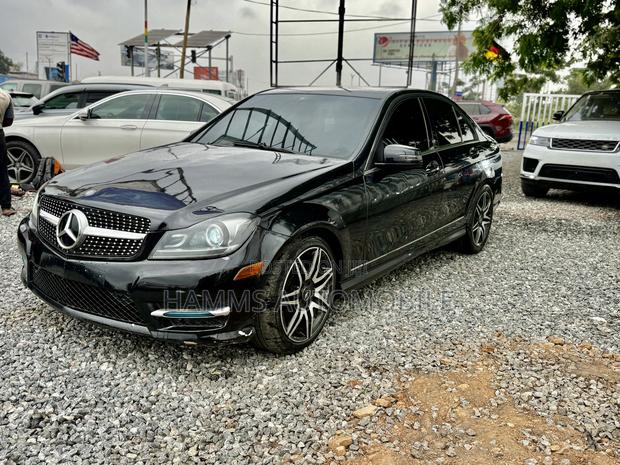 Mercedes-Benz C250 2014 Black