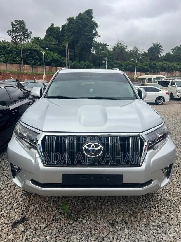Toyota Land Cruiser Prado 2.7 2018 Silver
