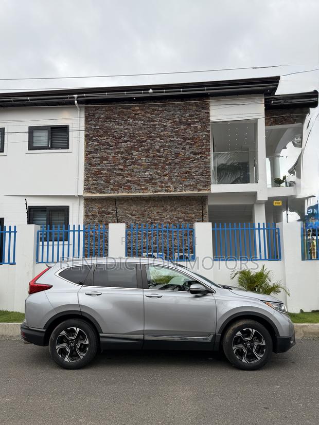 Honda CR-V Touring AWD 2019 Silver