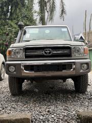Toyota Land Cruiser 4x4 2007 White for sale
