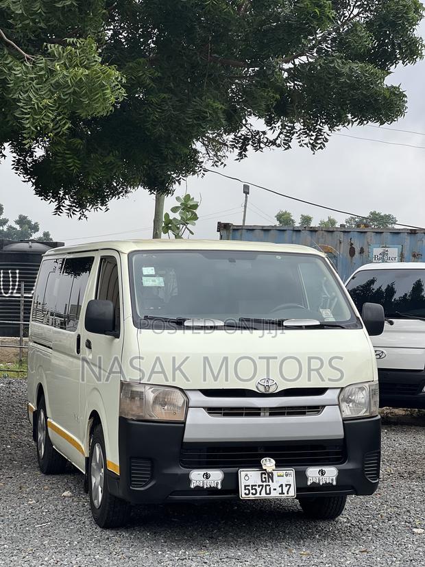 Toyota TownAce 2017 Off white