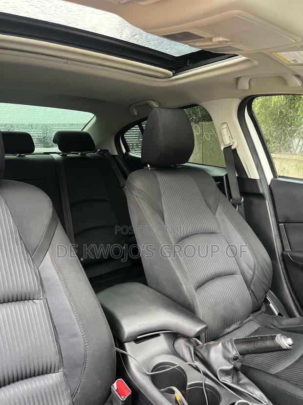 Mazda 3 2016 Pearl
