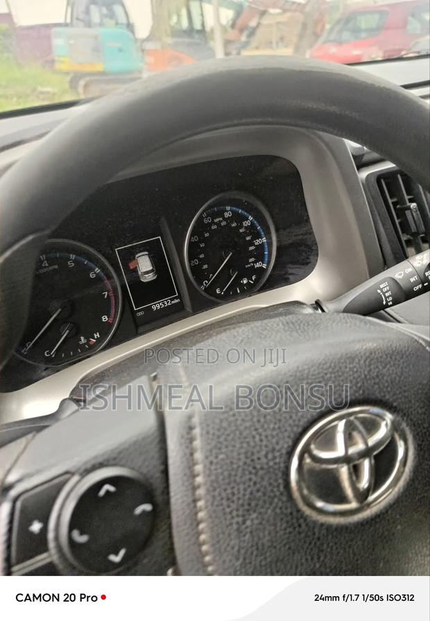 Toyota RAV4 2017 Gray