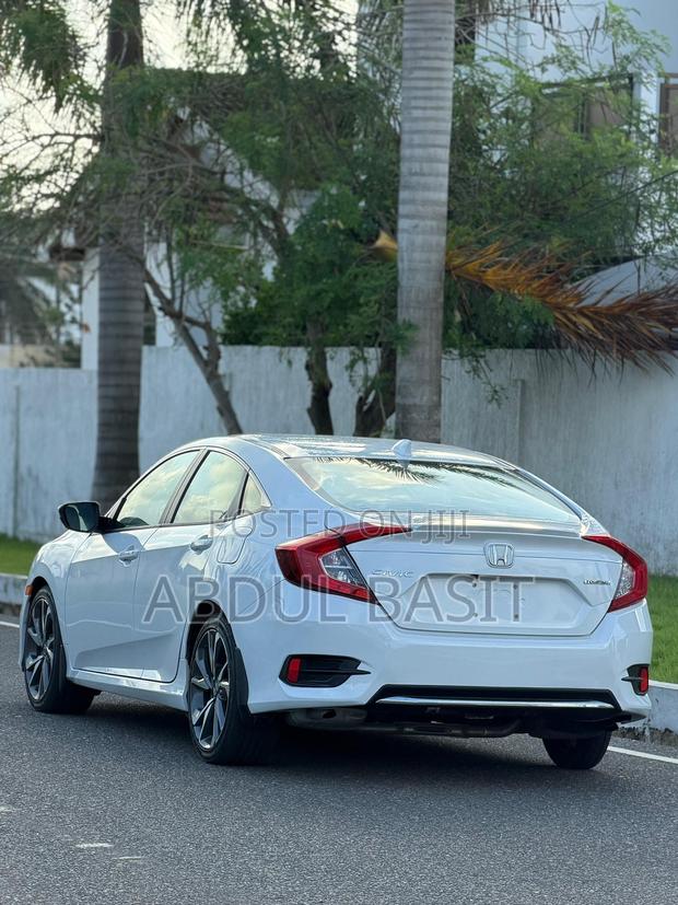 Honda Civic Touring Sedan 2019 White