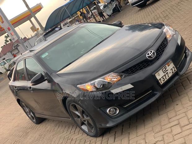 Toyota Camry SE 4dr Sedan (2.5L 4cyl 6A) 2013 Black