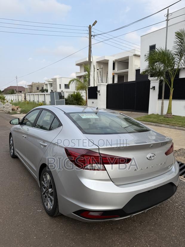 Hyundai Elantra Limited 2019 Gray