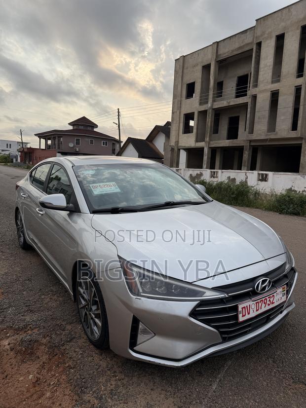 Hyundai Elantra Limited 2019 Gray