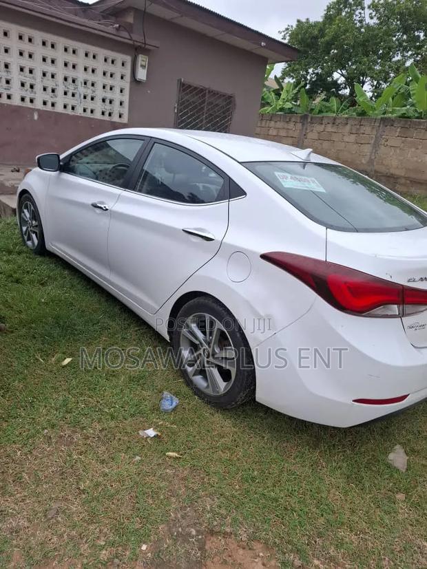 Hyundai Elantra Limited 4dr Sedan (1.8L 4cyl 6A) 2015 White