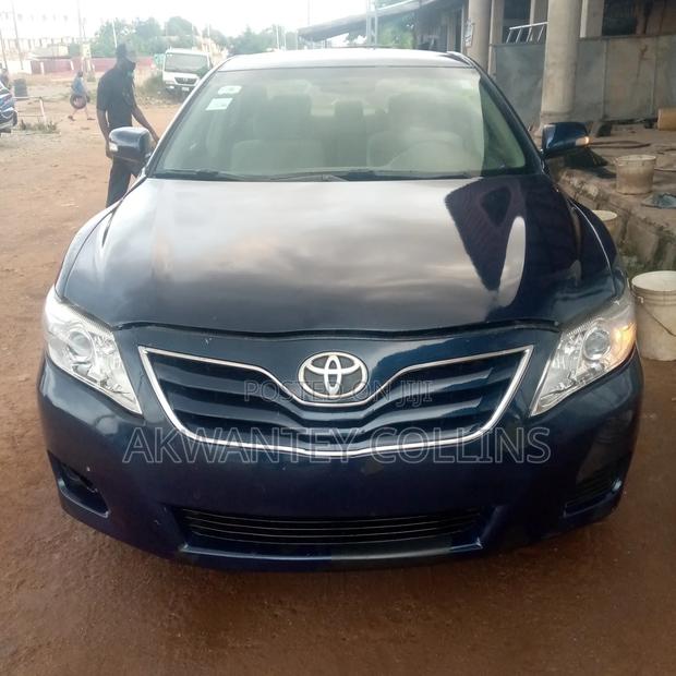 Toyota Camry 2010 Blue