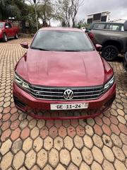 Volkswagen Passat 2017 Pink for sale