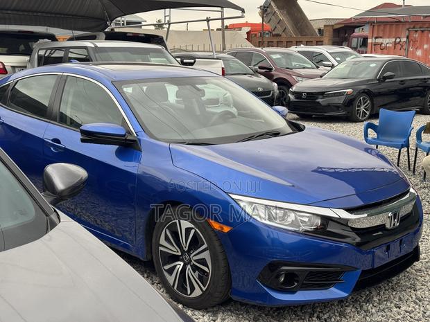 Honda Civic Si 4dr Sedan (1.5L 4cyl) 2017 Blue