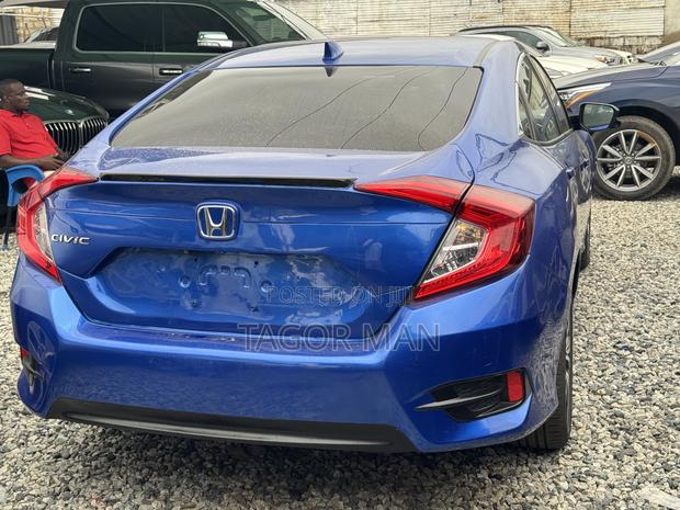 Honda Civic Si 4dr Sedan (1.5L 4cyl) 2017 Blue