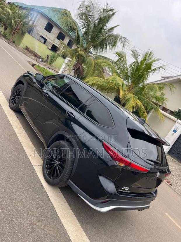 Toyota Highlander XSE 2021 Black