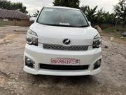 Toyota Voxy 2012 White for sale