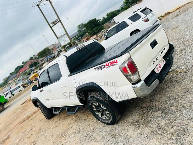 Toyota Tacoma 2020 White