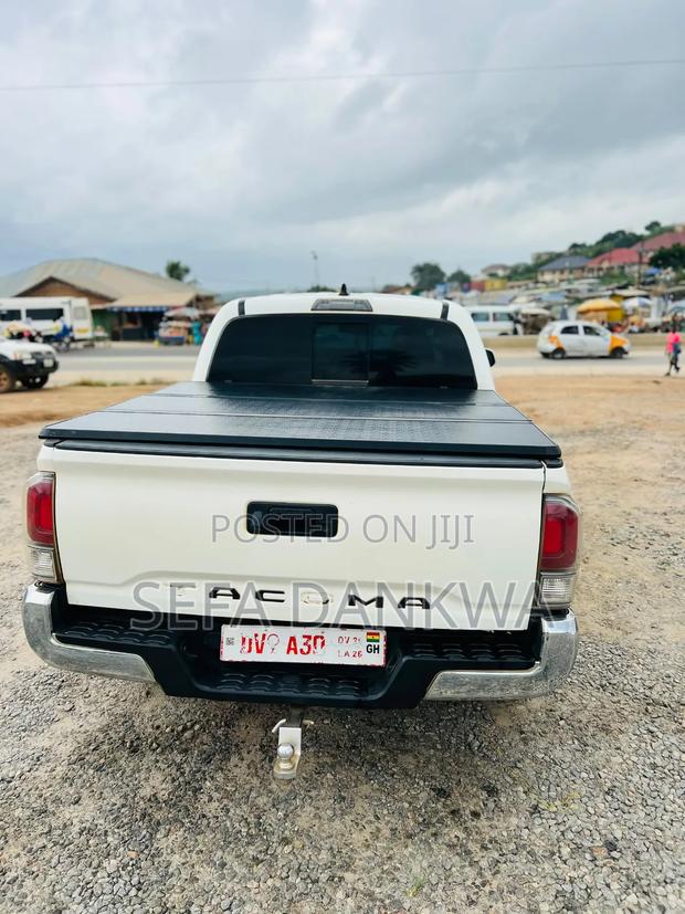 Toyota Tacoma 2020 White