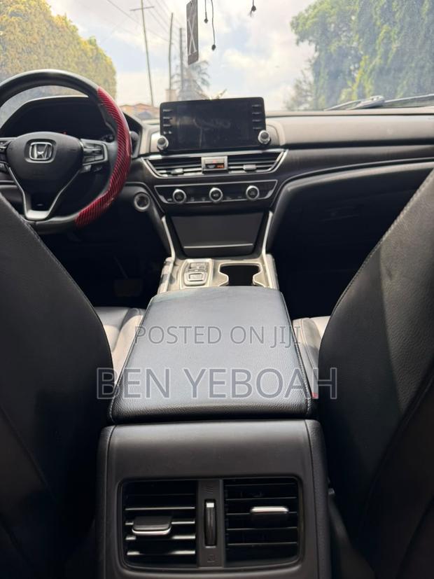 Honda Accord Sport 2.0T 2018 White