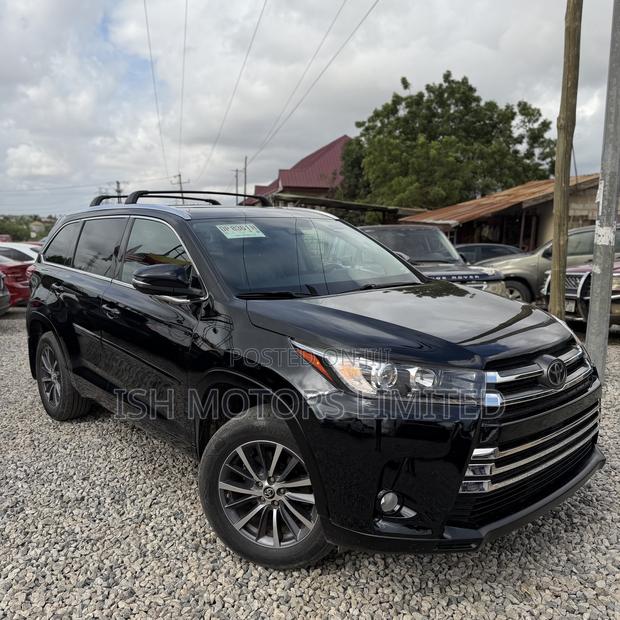 Toyota Highlander XLE 2019 Black