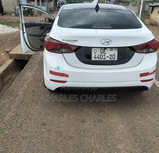 Hyundai Elantra 2016 White