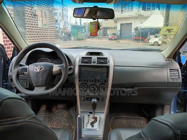 Toyota Corolla 2013 Blue