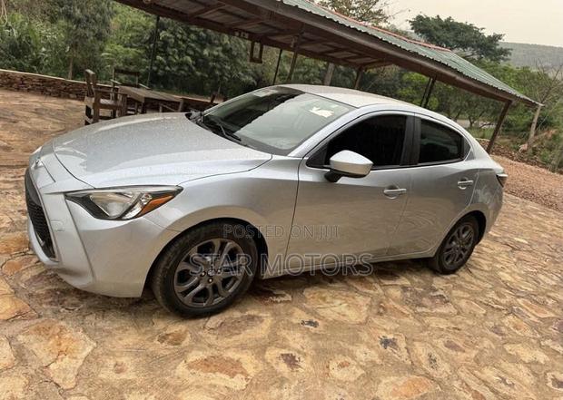 Toyota Yaris iA 1.5 FWD 2019 Silver