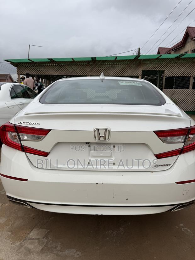 Honda Accord Sport 2018 White