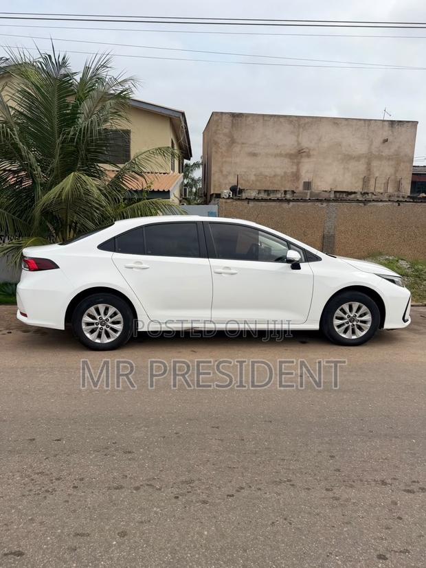 Toyota Corolla SE 2020 White