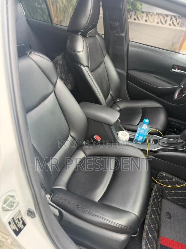 Toyota Corolla SE 2020 White