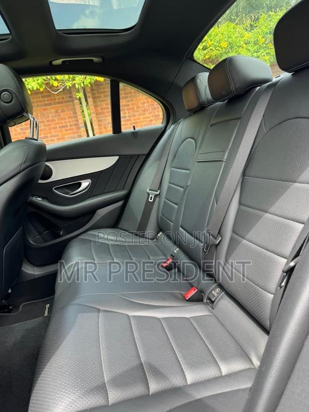 Mercedes-Benz C300 2020 Silver