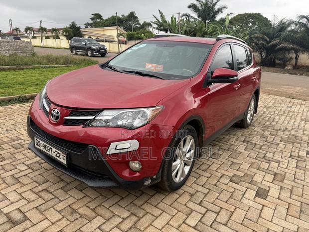 Toyota RAV4 2015 Red