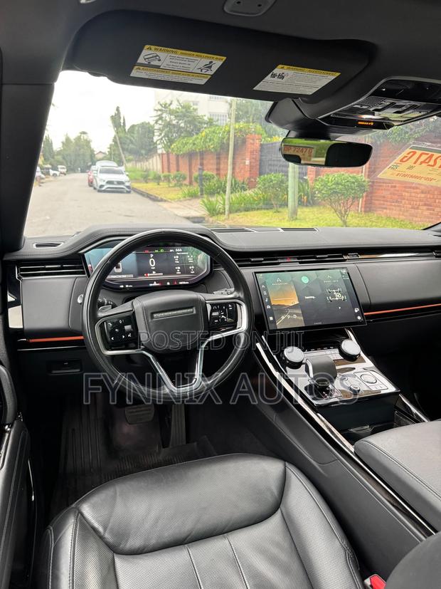 Rover Land 2025 Black