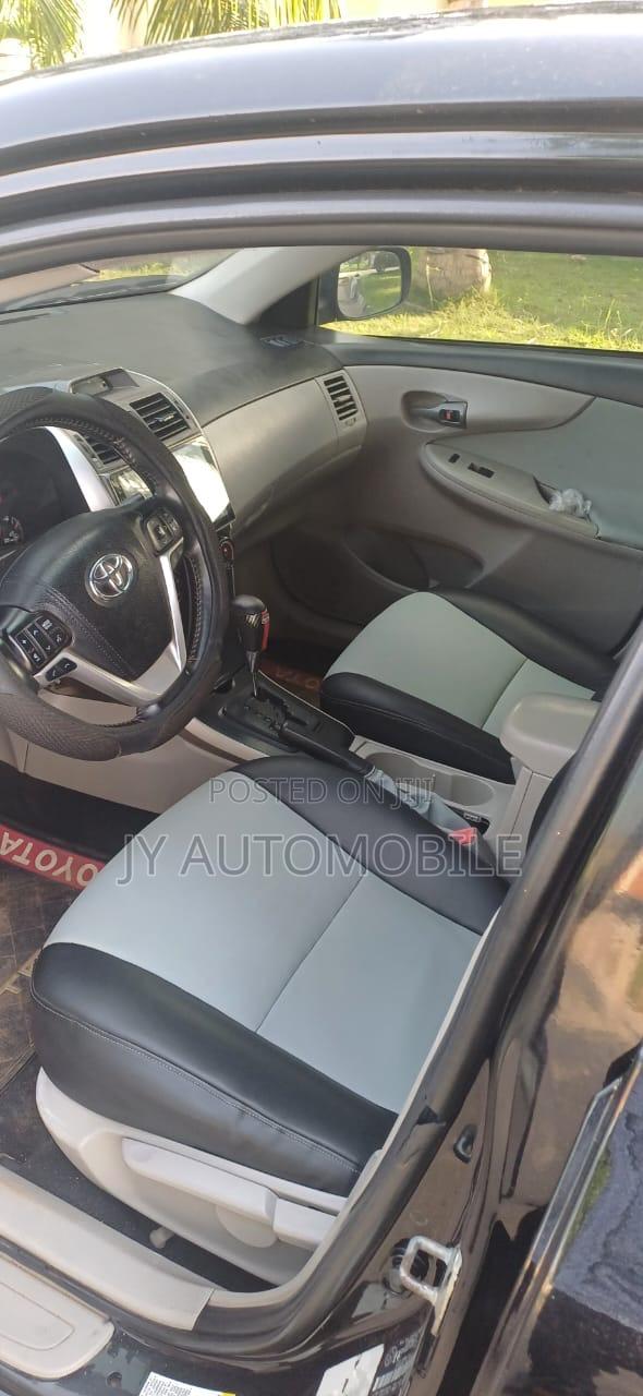 Toyota Corolla 2013 Black