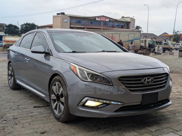 Hyundai Sonata 2016 Gray