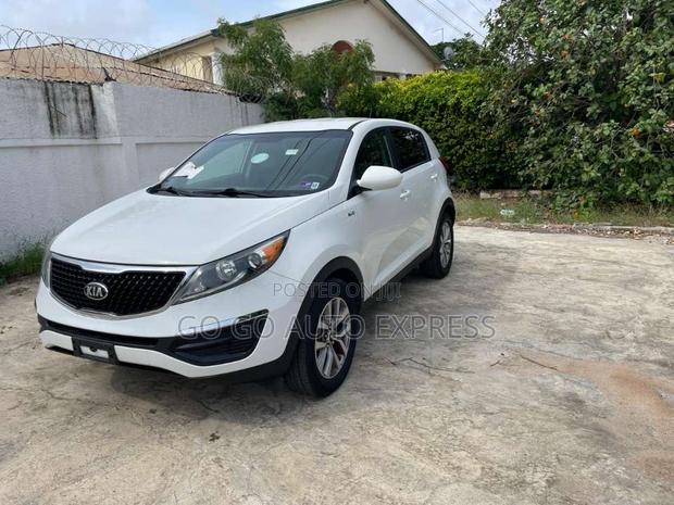 Kia Sportage LX 4dr SUV (2.4L 4cyl 6A) 2015 White