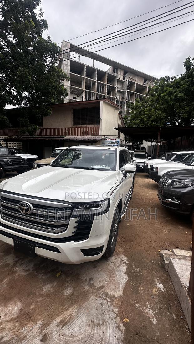 New Toyota Land Cruiser 2024 White